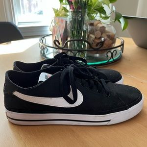 Nike Low Top SB Blazers